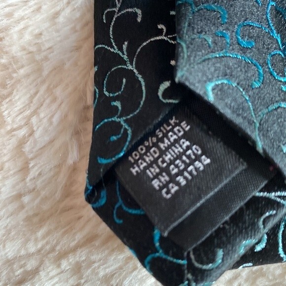 100% silk! $10 each! Kenneth Cole Crazyhorse Croft & Barrow & More - Picture 6 of 12